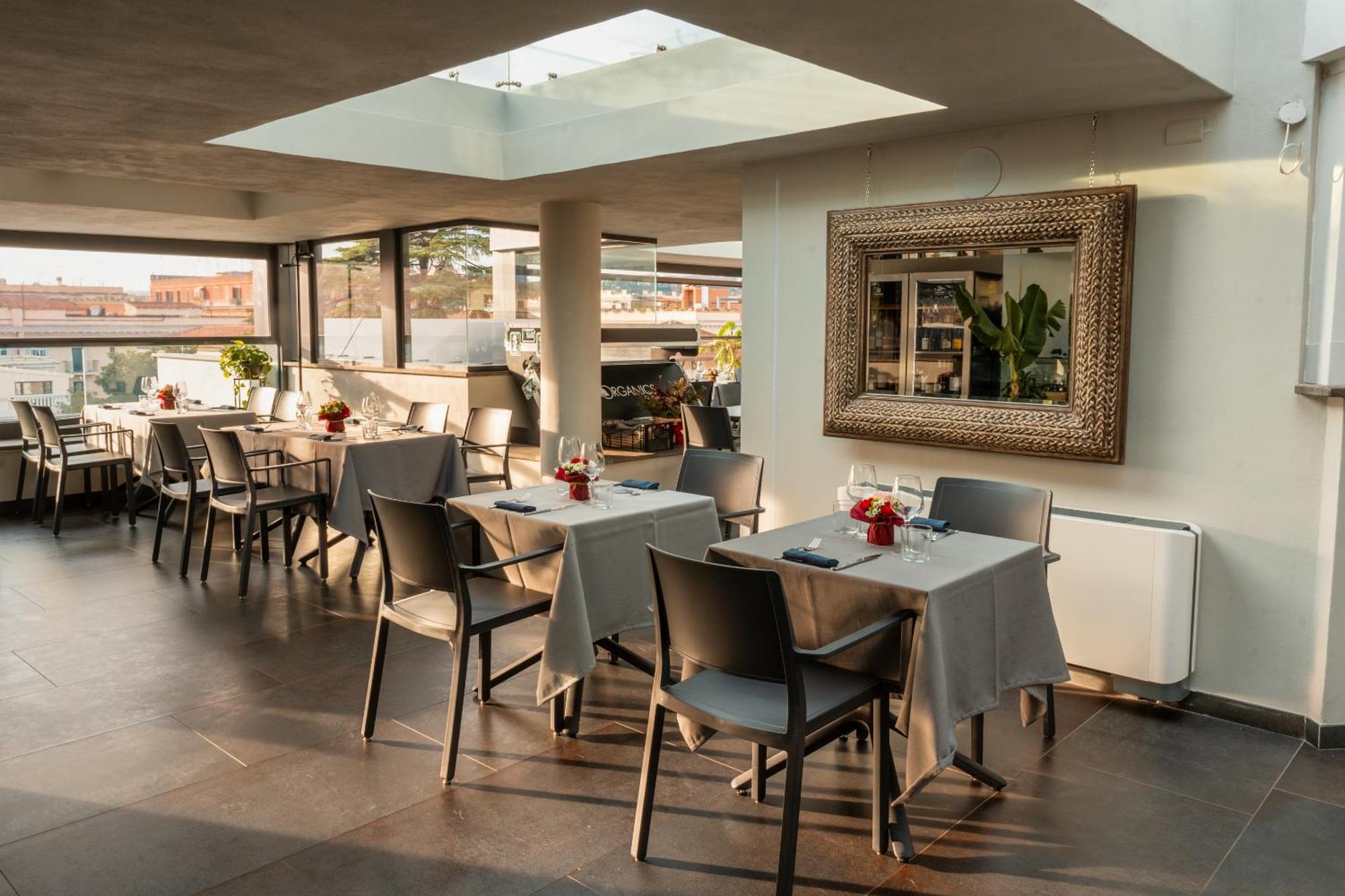 Twentyone Hotel Roma Esterno foto