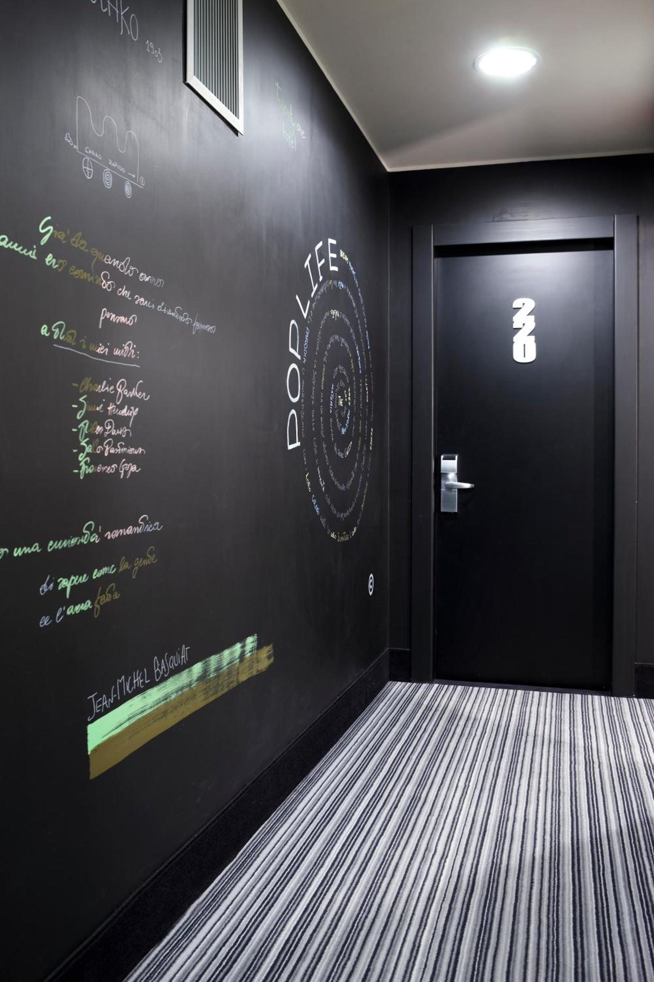 Twentyone Hotel Roma Esterno foto