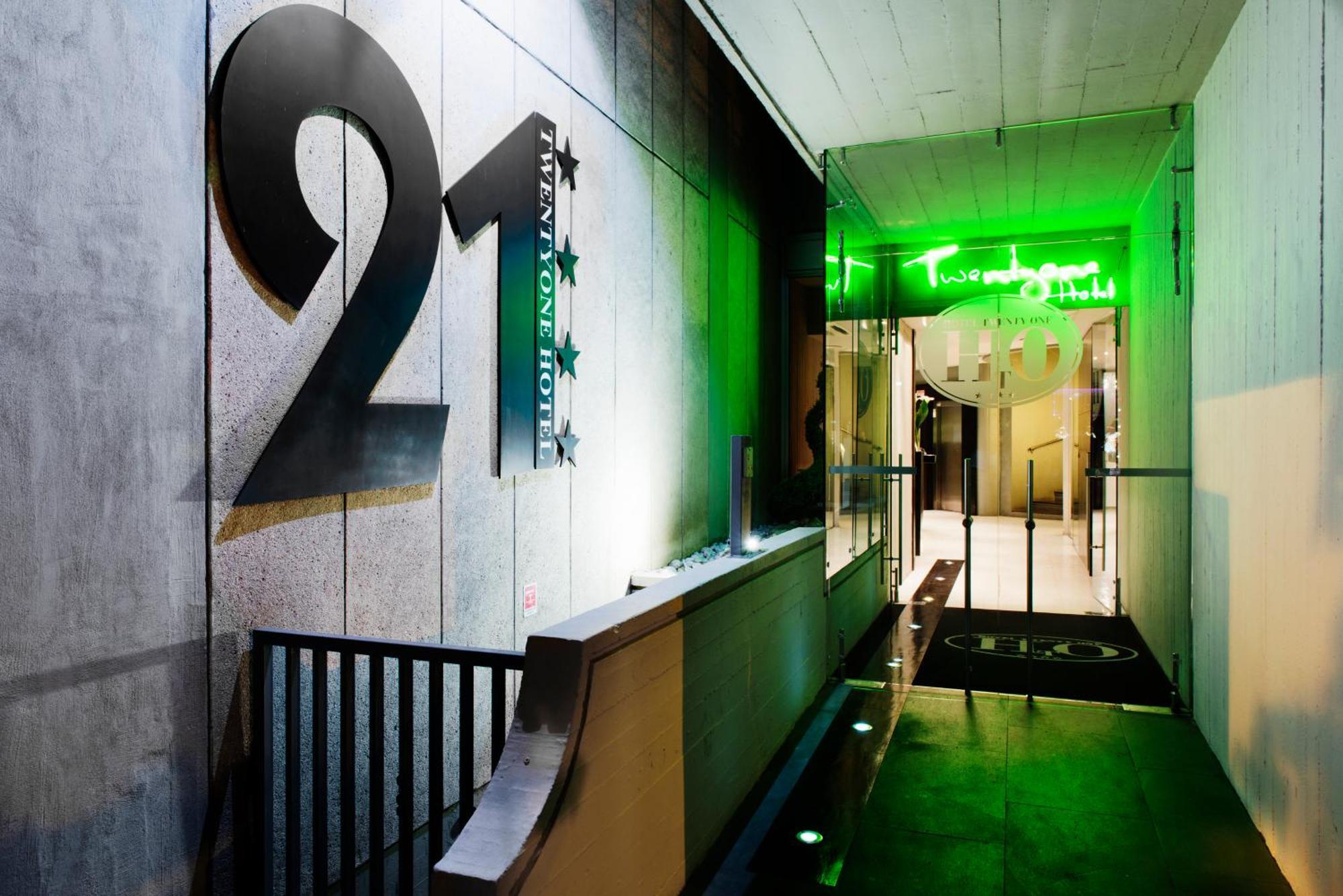 Twentyone Hotel Roma Esterno foto